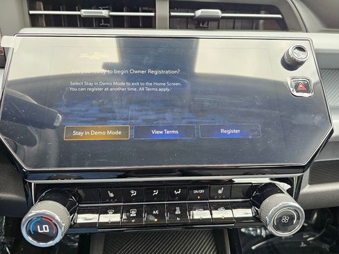 New 2027 Chevrolet Bolt LT w/ Comfort Package FWD image 23