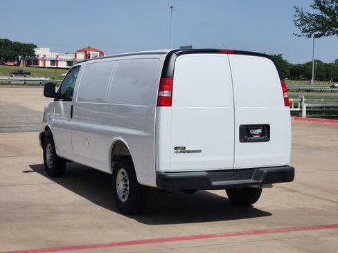 New 2025 Chevrolet Express 2500 w/ Driver Convenience Package image 3