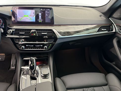 Used 2023 BMW 530i xDrive w/ M Sport Package AWD/4WD image 18