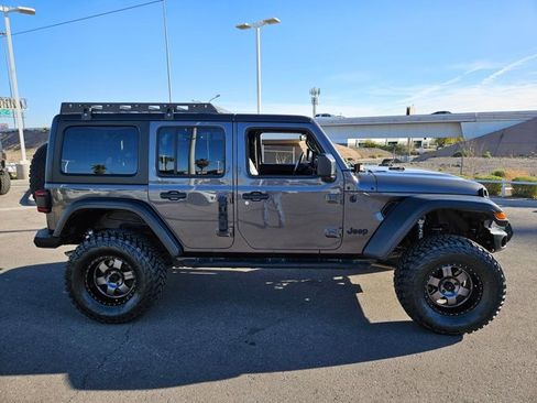 Used 2018 Jeep Wrangler Unlimited Sport S image 4