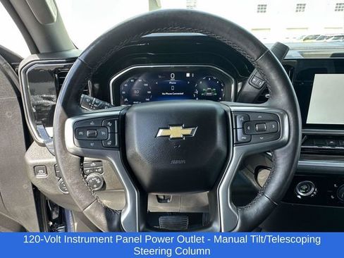 Used 2022 Chevrolet Silverado 1500 LT AWD/4WD image 12