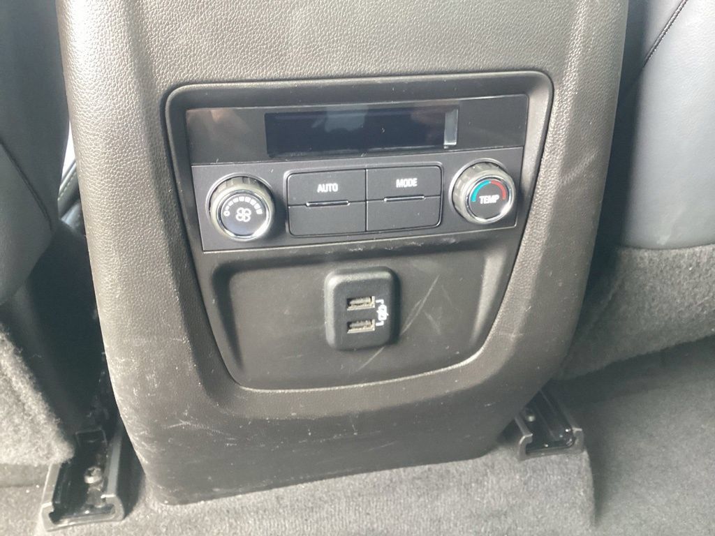 Used 2023 Buick Enclave Essence w/ Experience Buick Package AWD/4WD image 19