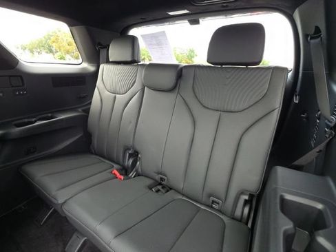 Certified 2025 Hyundai Palisade Calligraphy AWD/4WD image 9