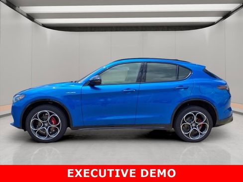 New 2025 Alfa Romeo Stelvio Sprint w/ Veloce Package image 4