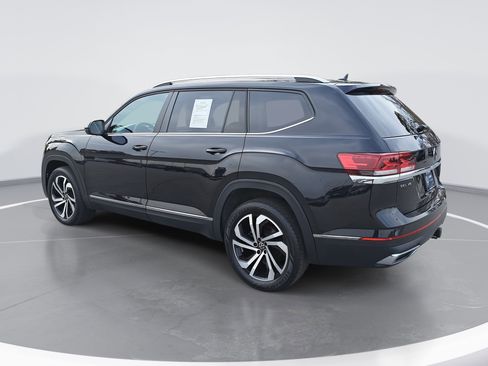 Certified 2023 Volkswagen Atlas SEL image 5
