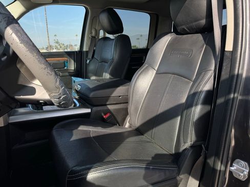 Used 2019 RAM 1500 Laramie w/ Cold Weather Group image 5