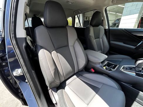 Certified 2025 Subaru Outback Onyx Edition AWD/4WD image 14