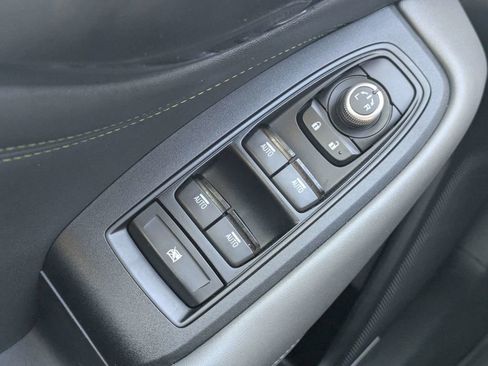 Certified 2025 Subaru Outback Onyx Edition AWD/4WD image 26