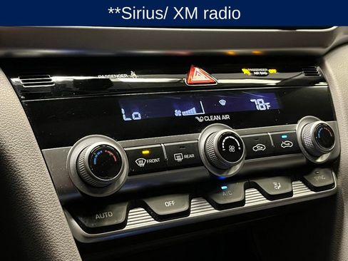 Used 2020 Hyundai Elantra Value Edition w/ Winter Weather Package FWD image 10