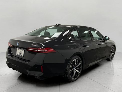 New 2026 BMW 530i xDrive image 3