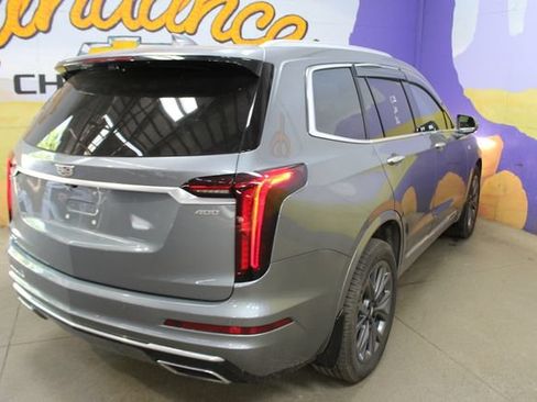 Used 2020 Cadillac XT6 Premium Luxury w/ Platinum Package AWD/4WD image 8