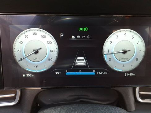 Used 2024 Hyundai Elantra Limited FWD image 15