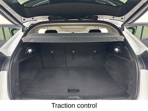 Certified 2023 Buick Envision Essence w/ Sport Touring Package image 27