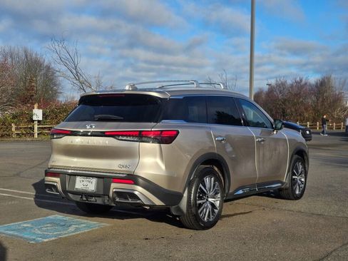 Used 2023 INFINITI QX60 Sensory w/ Vision Package image 7