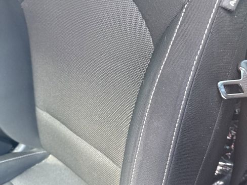 Used 2023 Kia Forte LXS w/ LXS Technology Package image 9