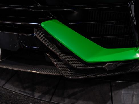 Used 2023 Lamborghini Urus Performante AWD/4WD image 12
