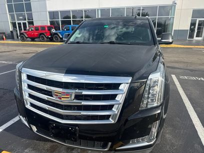 Used 2015 Cadillac Escalade Luxury