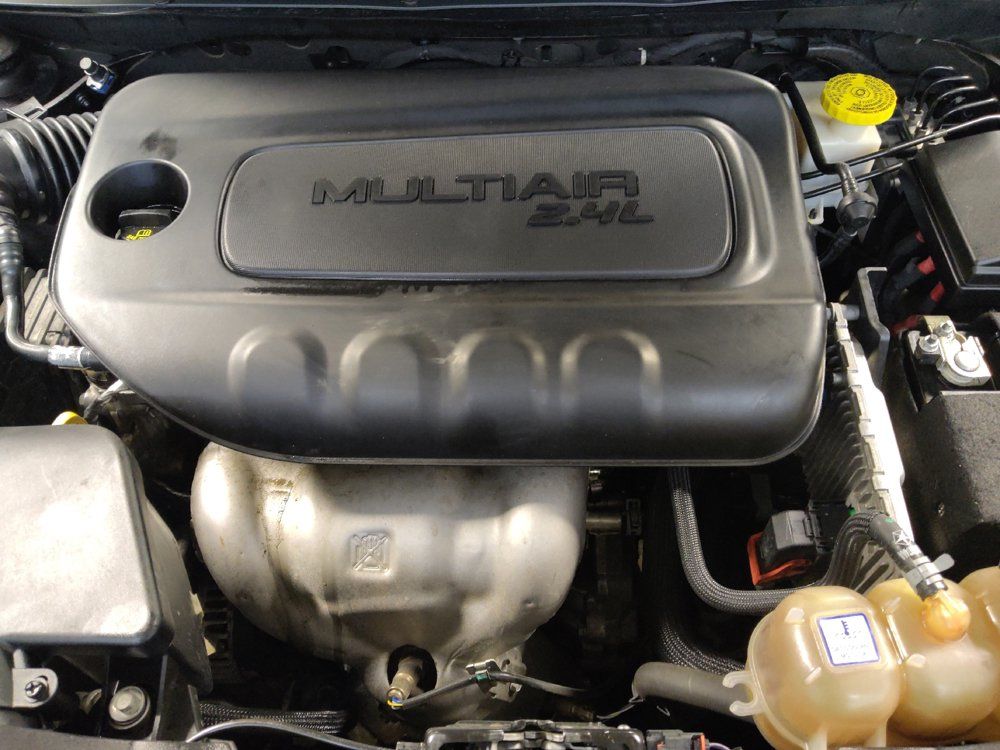 Used 2019 Jeep Cherokee Latitude Plus FWD image 30