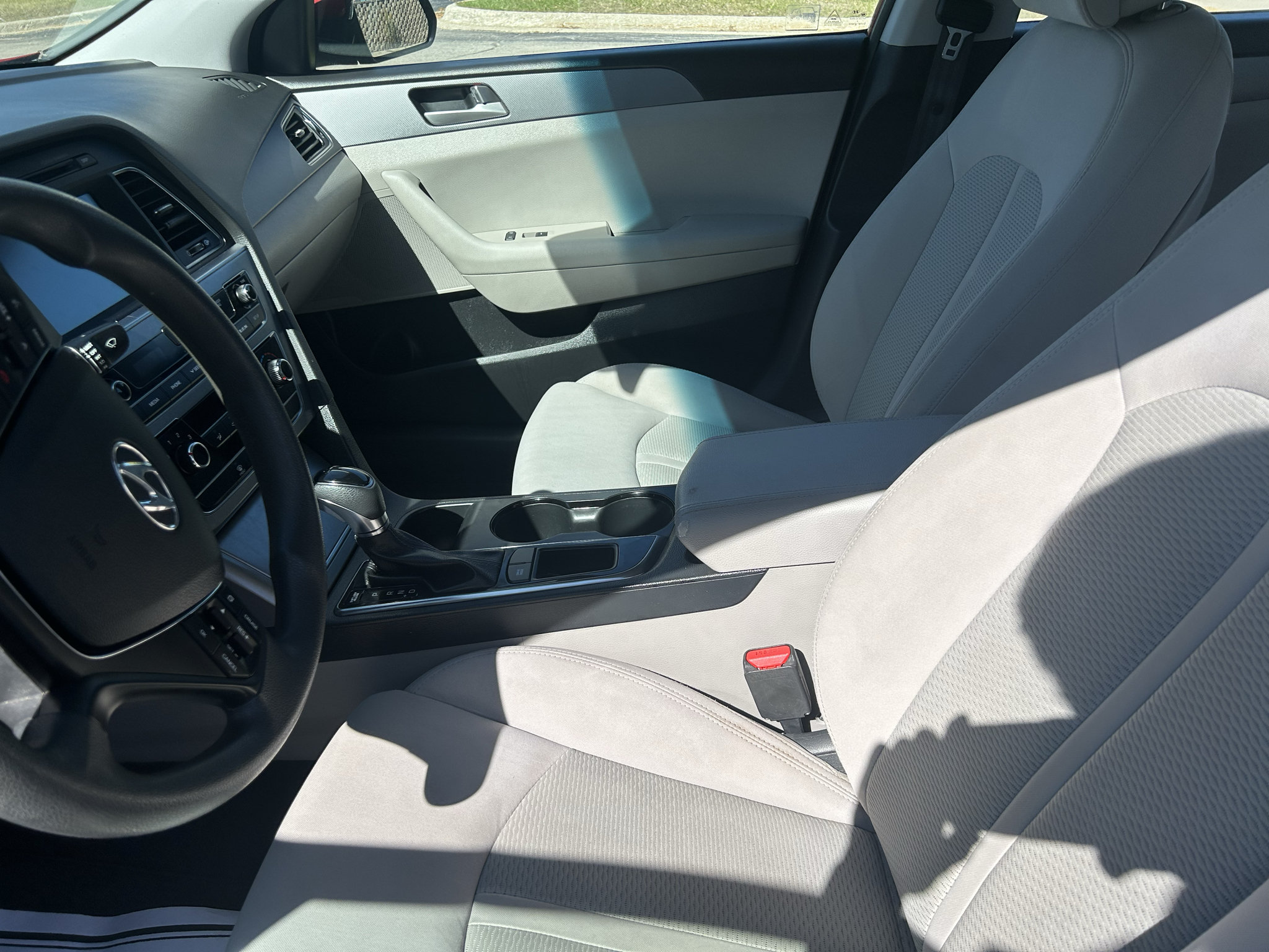 Used 2017 Hyundai Sonata SE FWD image 9