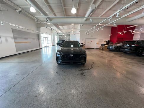 Used 2025 MAZDA CX-50 2.5 Hybrid w/ Premium Plus Pkg image 16