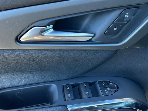 New 2026 Chevrolet Traverse LT w/ Midnight/Sport Edition image 17