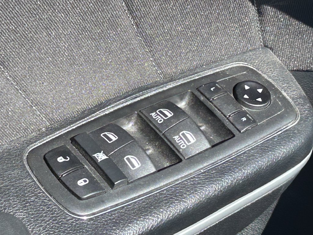 Used 2020 Dodge Charger SXT AWD/4WD image 25
