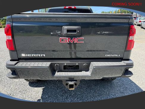 Used 2019 GMC Sierra 2500 Denali w/ Duramax Plus Package AWD/4WD image 5