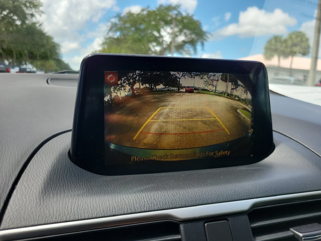 Used 2017 MAZDA MAZDA3 Sport FWD image 19