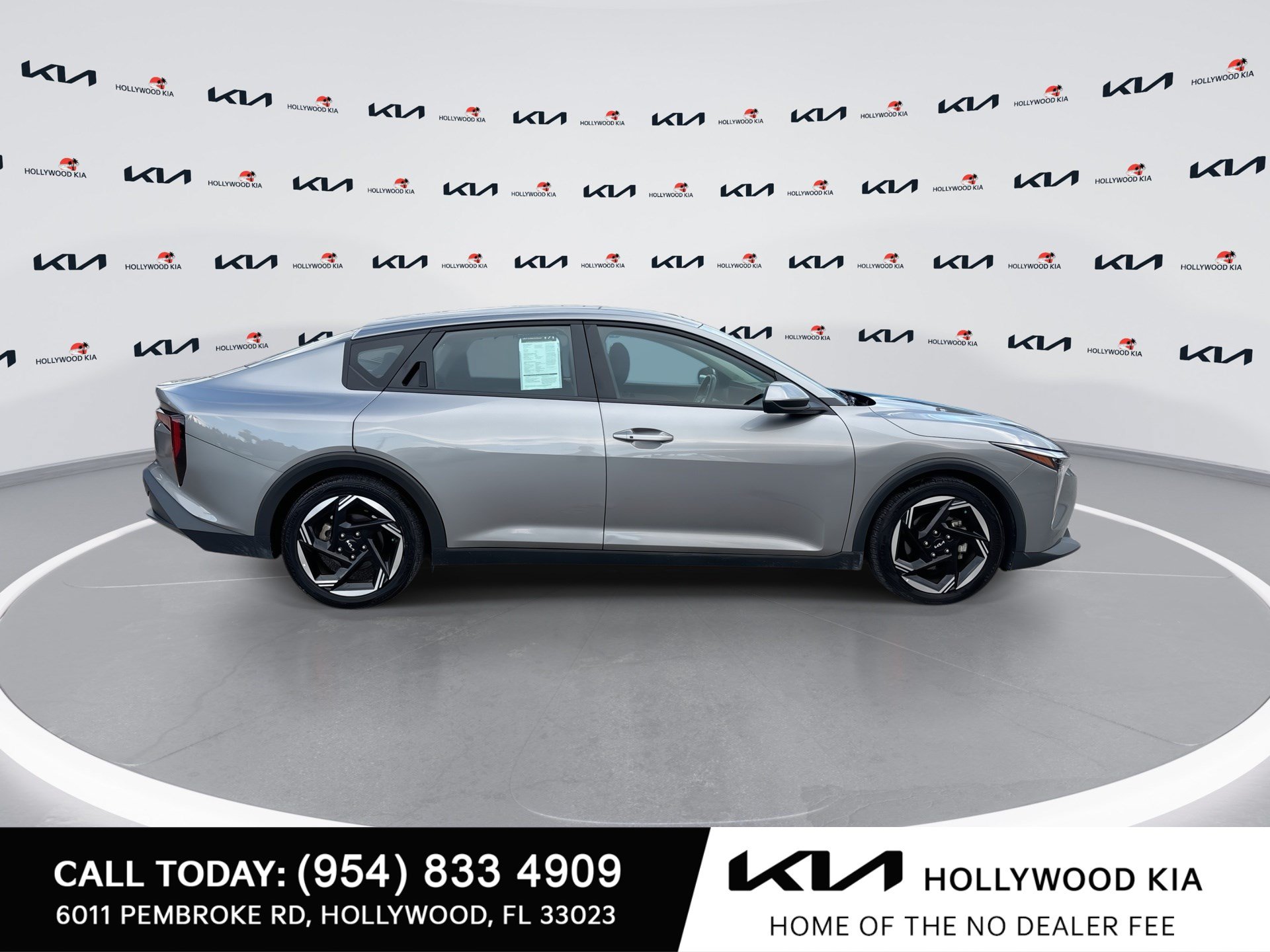 Certified 2025 Kia K4 GT-Line Turbo FWD image 9