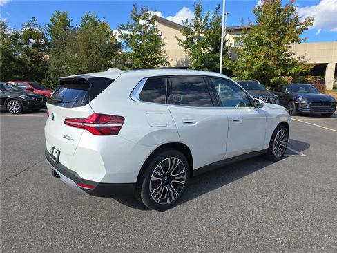 New 2026 BMW X3 xDrive30 w/ Premium Package image 3