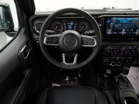 New 2026 Jeep Wrangler Unlimited Sahara AWD/4WD image 19