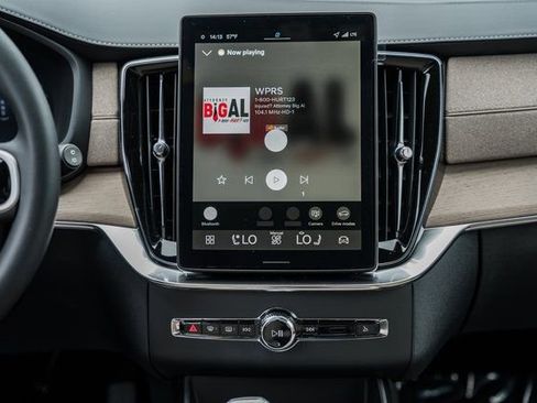 New 2026 Volvo XC90 B6 Plus w/ Protection Package Premier image 21