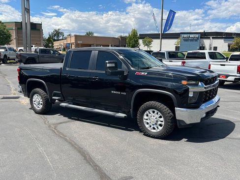 Used 2023 Chevrolet Silverado 3500 LT w/ Convenience Package AWD/4WD image 6