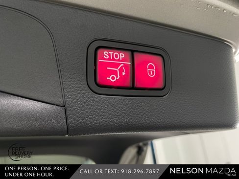 Used 2022 Mercedes-Benz GLC 300 4MATIC image 36