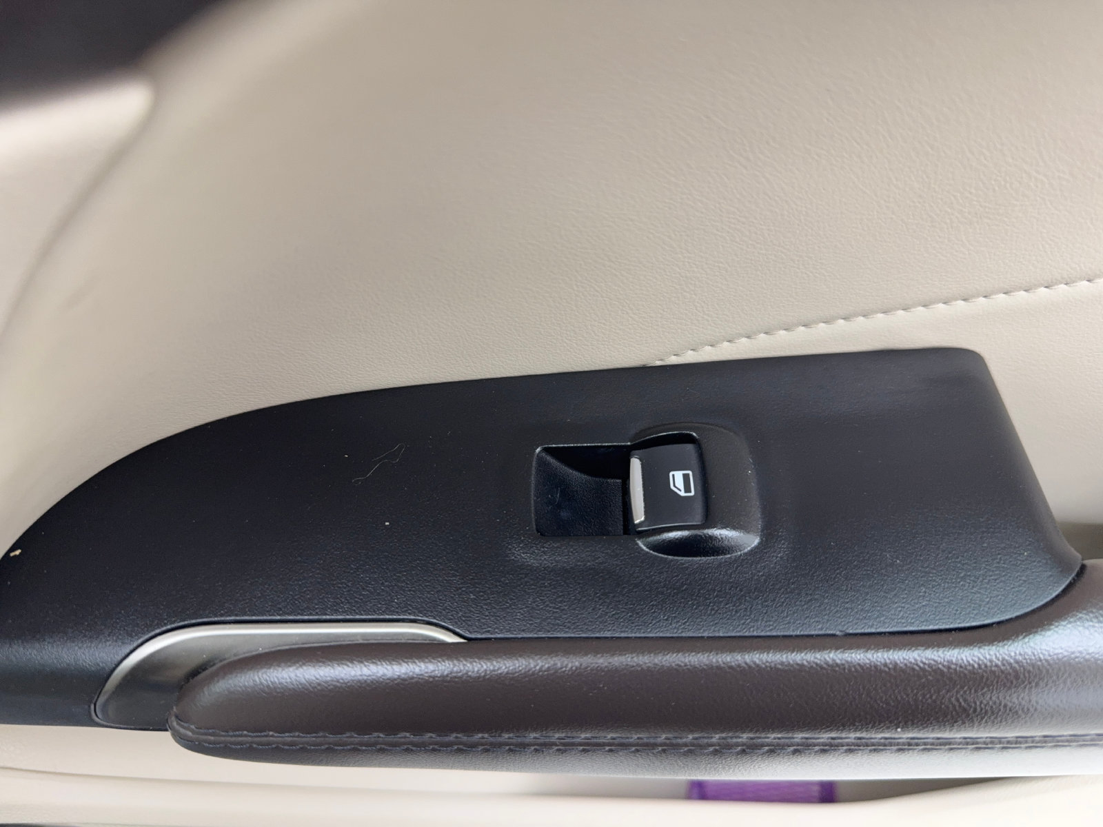 Used 2019 Lincoln MKC Reserve FWD image 33