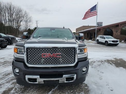 Used 2016 GMC Sierra 2500 Denali w/ Duramax Plus Package image 8