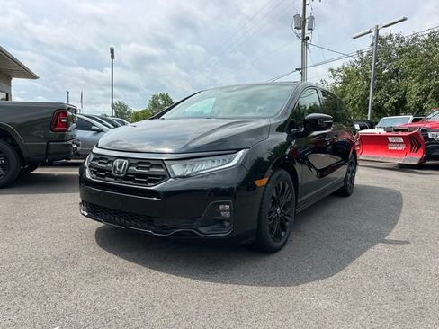 Used 2025 Honda Odyssey Sport-L image 22
