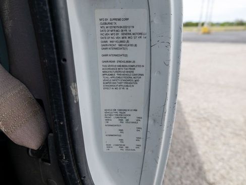 Used 2014 Chevrolet Express 3500 RWD image 23