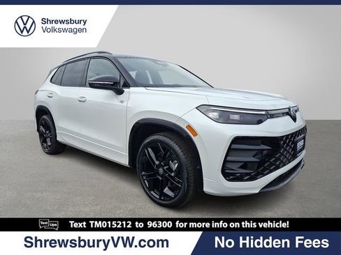 New 2026 Volkswagen Tiguan SE R-Line image 1