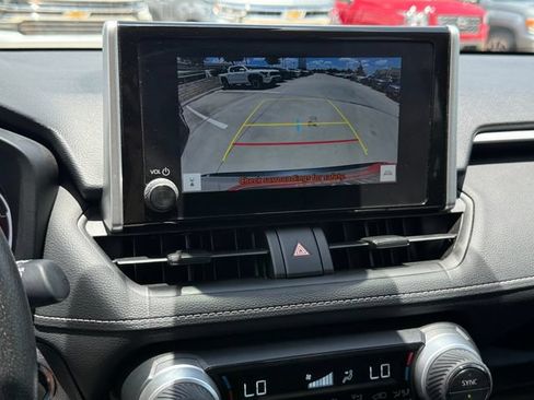 Used 2025 Toyota RAV4 XLE w/ Convenience Package FWD image 16