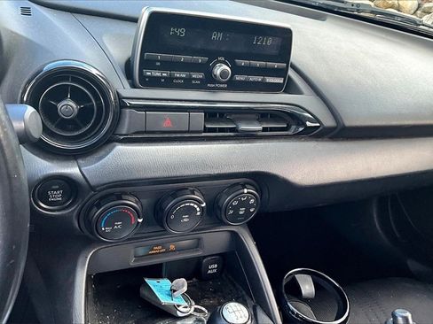 Used 2016 MAZDA MX-5 Miata Sport image 24