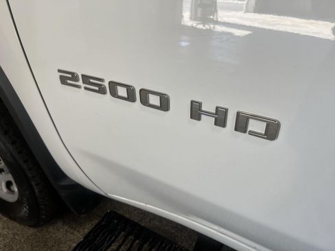 Used 2025 Chevrolet Silverado 2500 W/T w/ WT Convenience Package AWD/4WD image 10