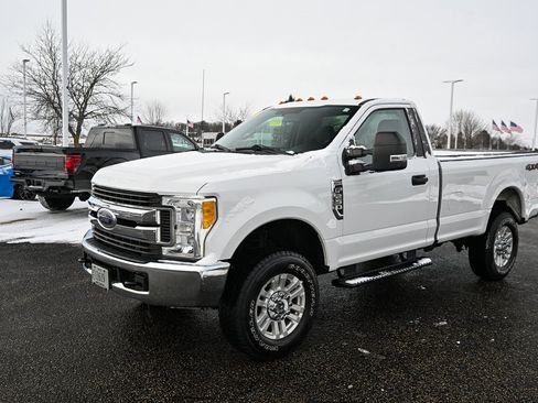 Used 2017 Ford F250 XL w/ STX Appearance Package image 9