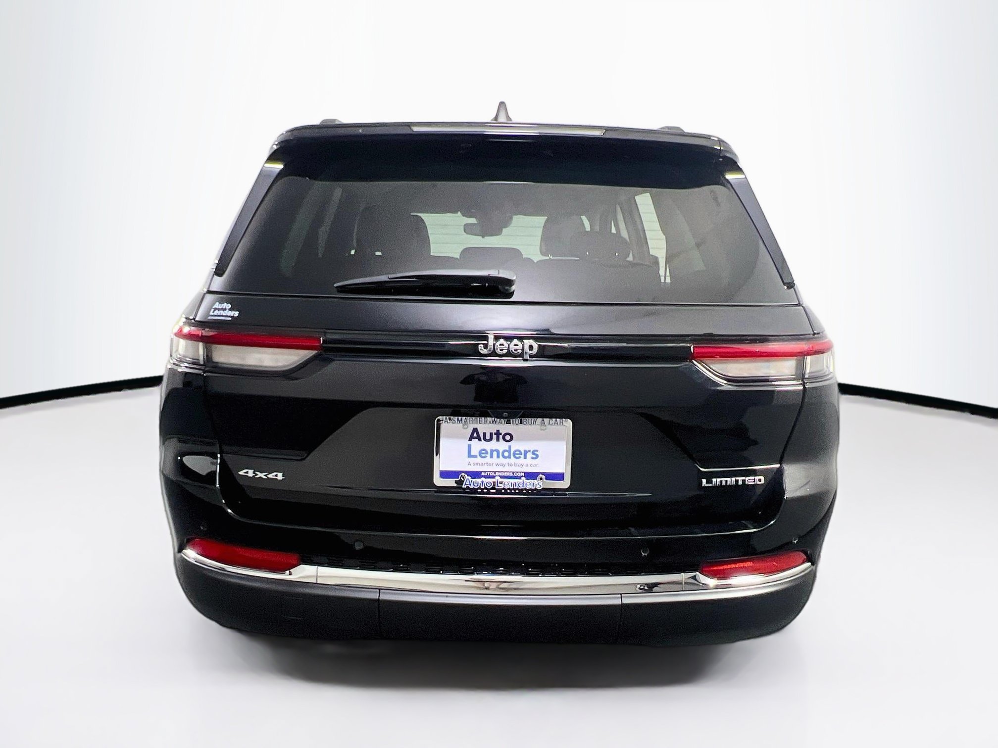 Used 2023 Jeep Grand Cherokee Limited AWD/4WD image 6