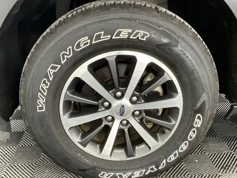 Used 2019 Ford Expedition Max XLT AWD/4WD image 30