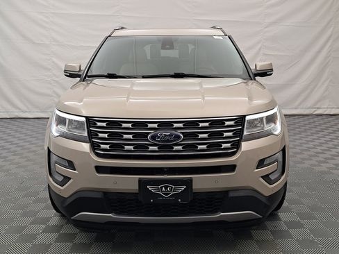 Used 2017 Ford Explorer Limited w/ Equipment Group 301A image 3