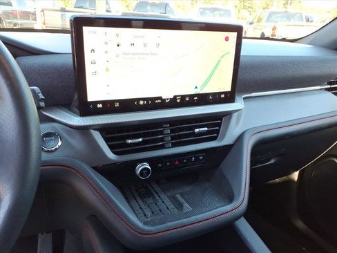 Used 2025 Ford Explorer ST image 9