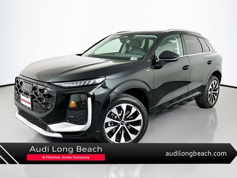 New 2026 Audi Q3 quattro 2.0T AWD/4WD image 1