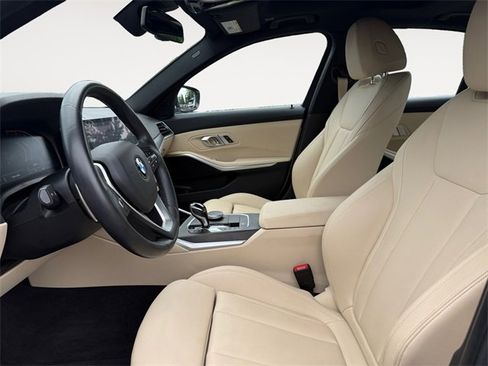 Used 2019 BMW 330i Sedan w/ Convenience Package image 9