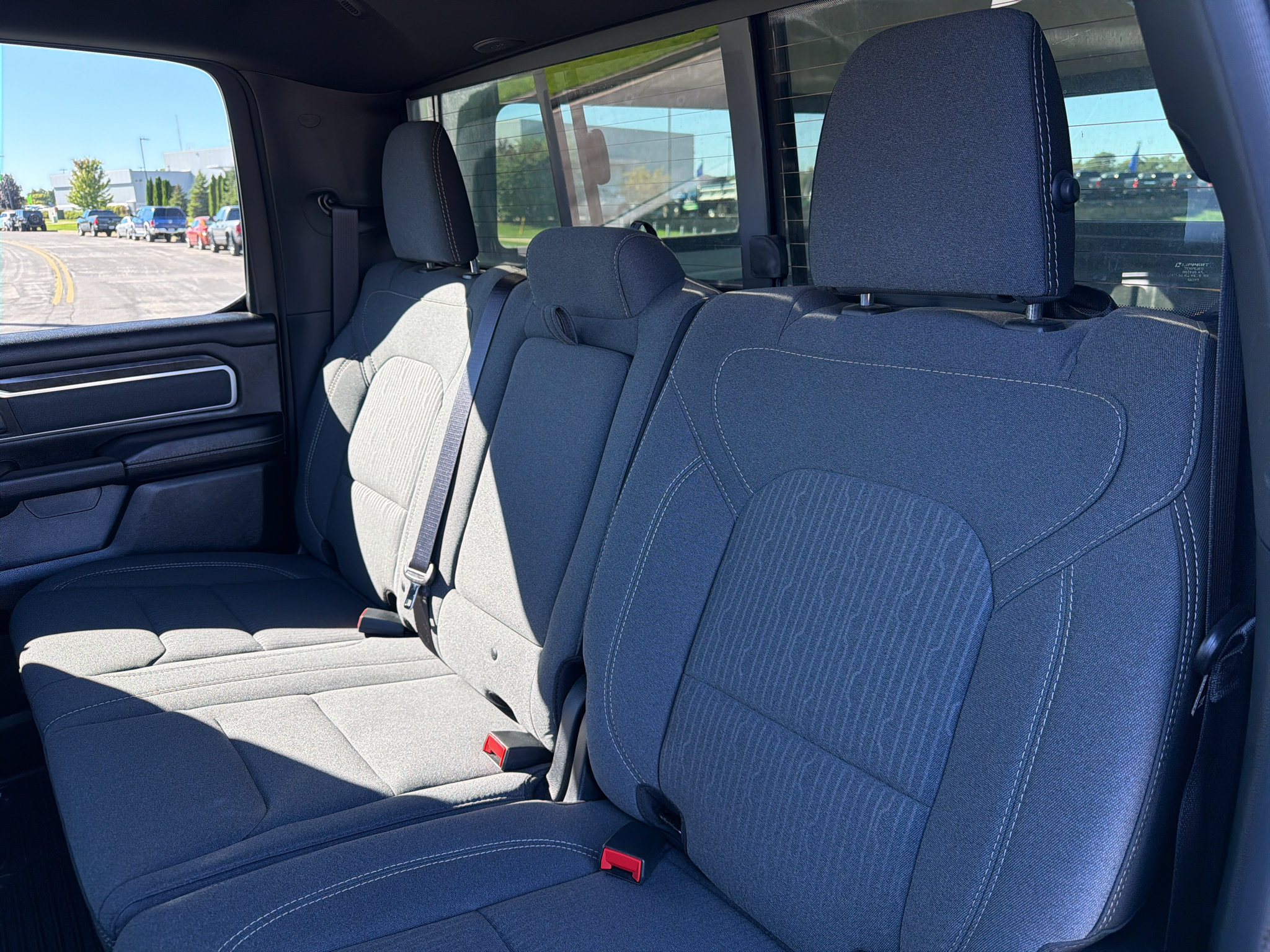 Used 2022 RAM 1500 Big Horn AWD/4WD image 33